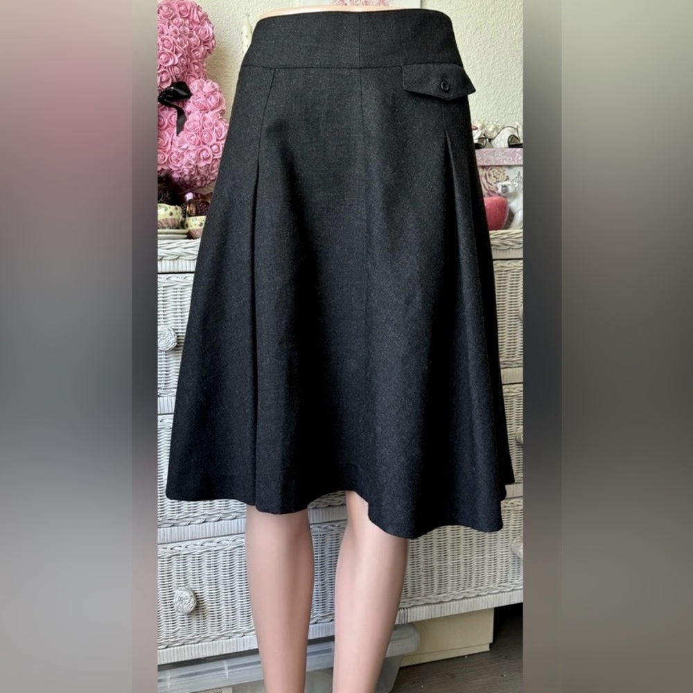Ted Baker London Dark Grey Wool Knee Length Skirt Semi Pleated TB 4 = US 12